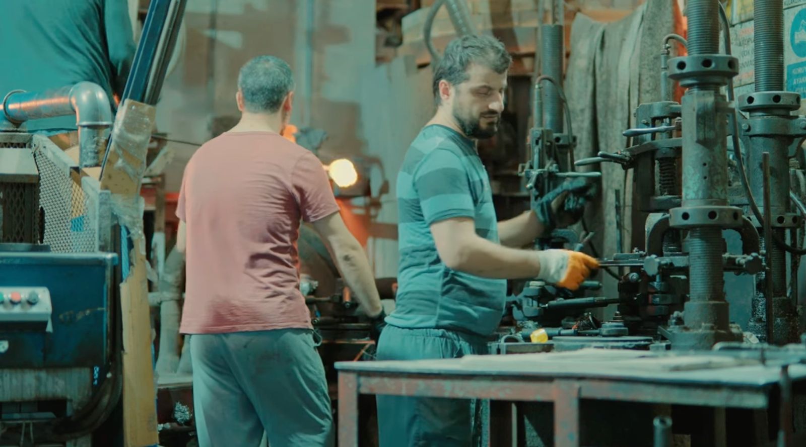 owl-carousel-video-image